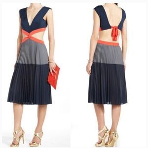 BCBGMAXAZRIA Maddox Cut Out Color Block Pleated Dress, Dark Ink Combo Sz 4